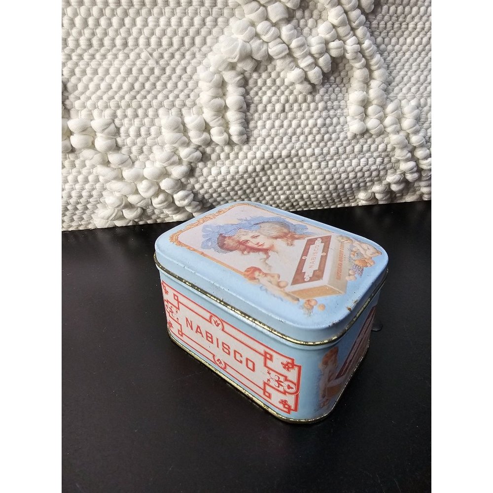 Vintage 1992 Nabisco Tin, Vintage Tea Tin, Vintage Storage‎ Tin, Victorian Style